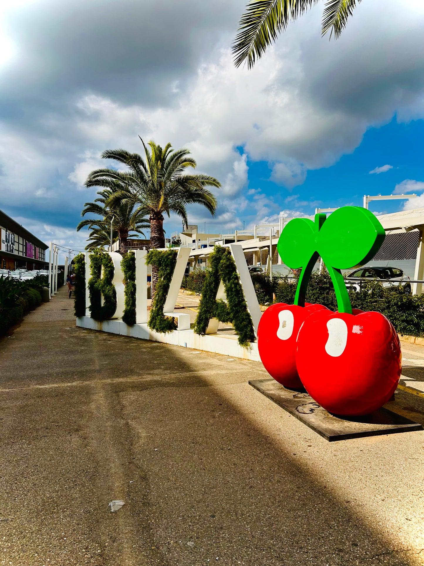 Ultimate Guide - Ibiza Edition